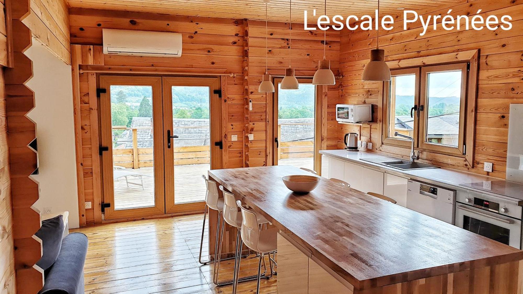 Le Chalet Jacuzzi Et Detente 4 Etoiles Bagneres-de-Bigorre Ngoại thất bức ảnh