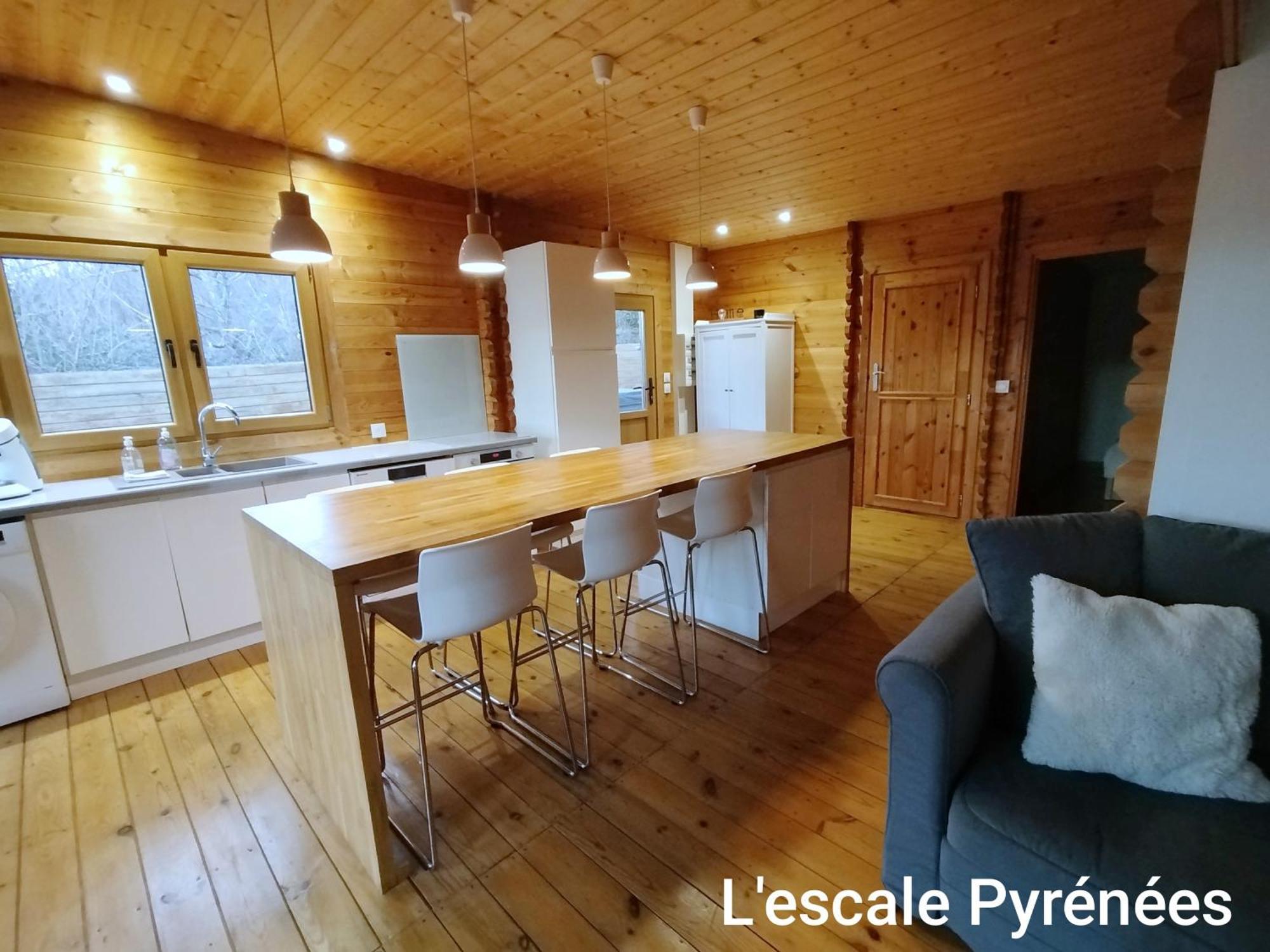 Le Chalet Jacuzzi Et Detente 4 Etoiles Bagneres-de-Bigorre Ngoại thất bức ảnh